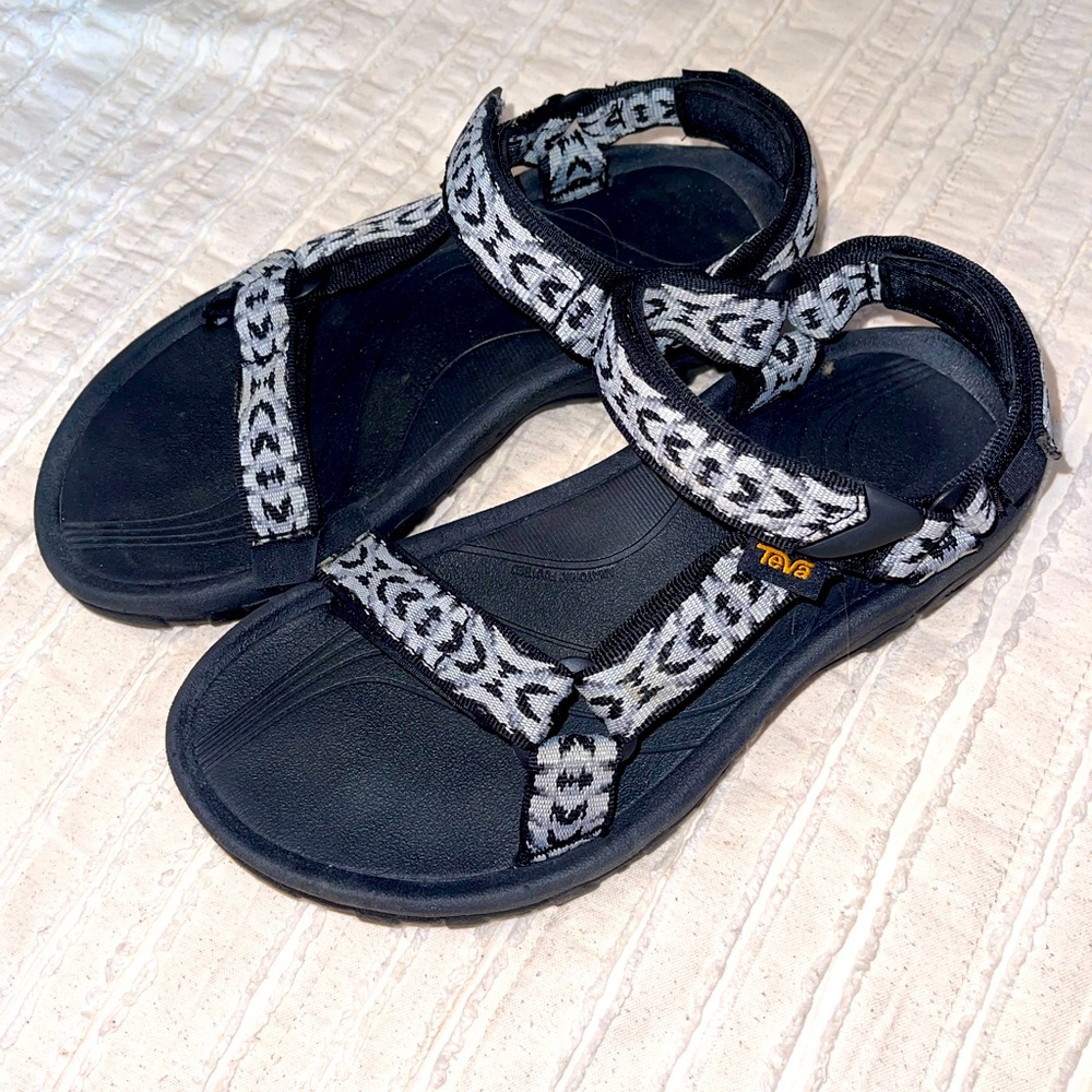 Teva Hurricane sandals: Size 7.